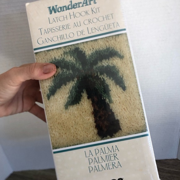 WonderArt Latch Hook Kit - Palm Tree Design - Picture 6 of 8